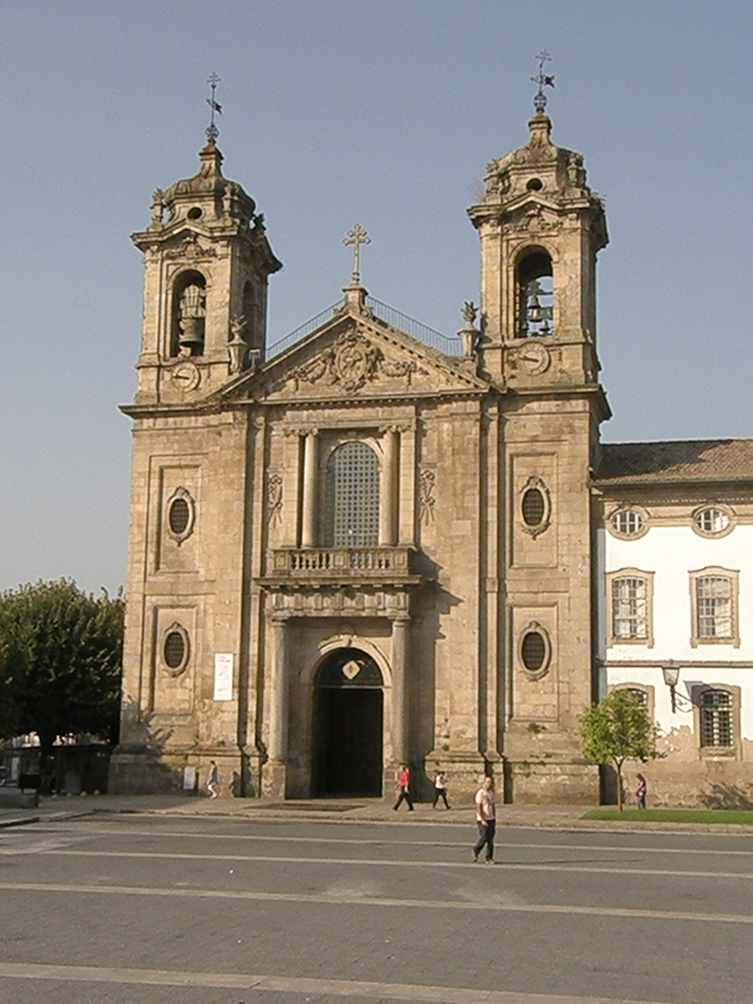 que ver en bragança portugal iglesias